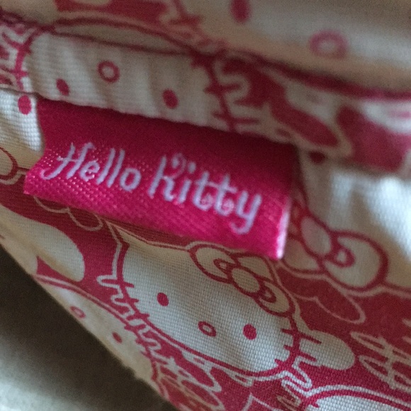 H&M Sanrio Hello Kitty fleece and satin lined hat for a child - Picture 2 of 6